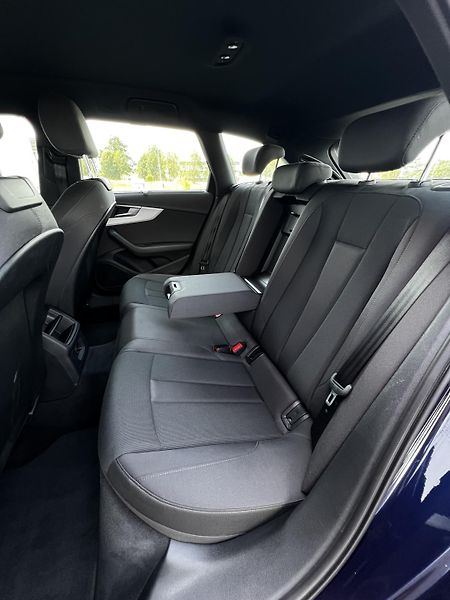 Audi A4 35TDI 120kW Sport S-Tronic DPH - fotka 23 z 26