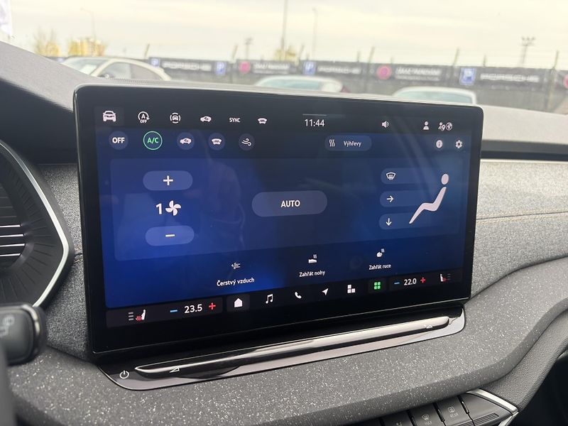 Škoda Octavia 2.0TDI 110 kW DSG TOP SELECTIO - fotka 21 z 22