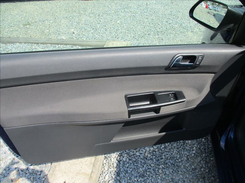 Volkswagen Polo 1,2 i,servisní kniha,ABS, - fotka 10 z 24