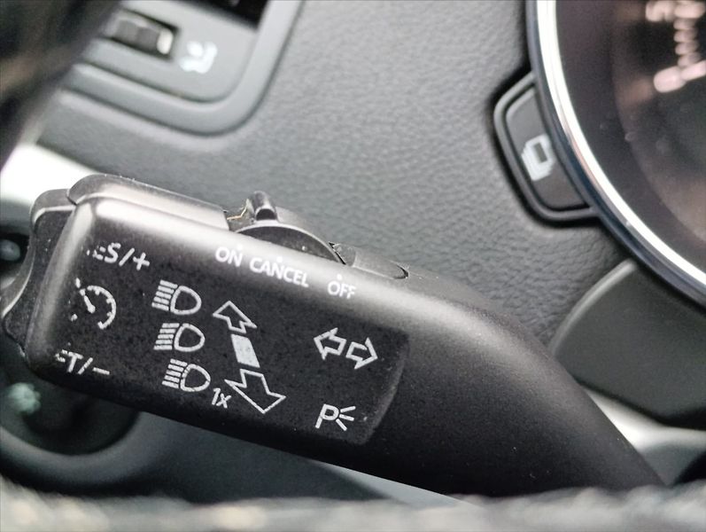 Škoda Yeti 1,6 TDi Navi Klima Tempomat - fotka 29 z 34