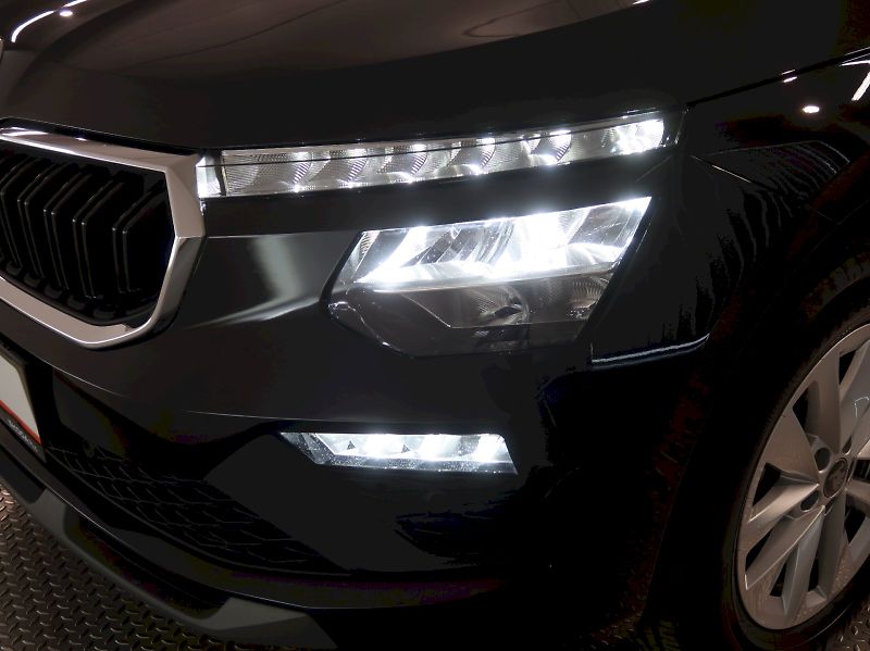 Škoda Kamiq (2025) TOP SELECTION 1.0TSI 85KW DSG - fotka 10 z 41