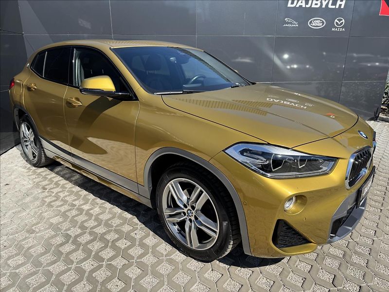 BMW X2 1,5 sDrive 18i M-Sport X DPH - fotka 26 z 30