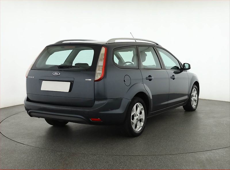Ford Focus (2008) 2.0 TDCi, nová STK - fotka 5 z 14