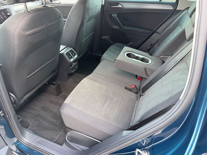 Volkswagen Tiguan Life  2,0TDI 110kW DSG - fotka 17 z 22