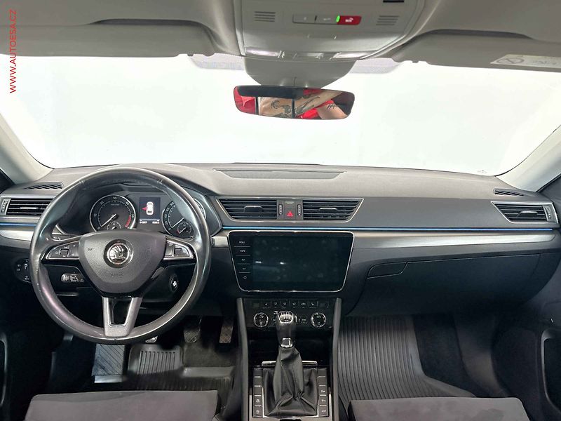 Škoda Superb (2018) 2.0 TDi, Style - fotka 8 z 18