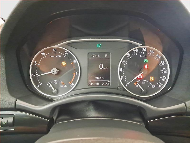 Škoda Octavia (2011) Laurin&Klement 1.8 TSI - fotka 11 z 30