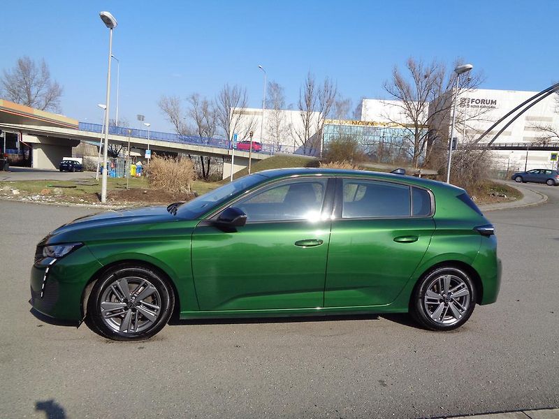 Peugeot 308 (2023) 1.2 KOUPENO ČR,1.MAJITEL - fotka 2 z 16