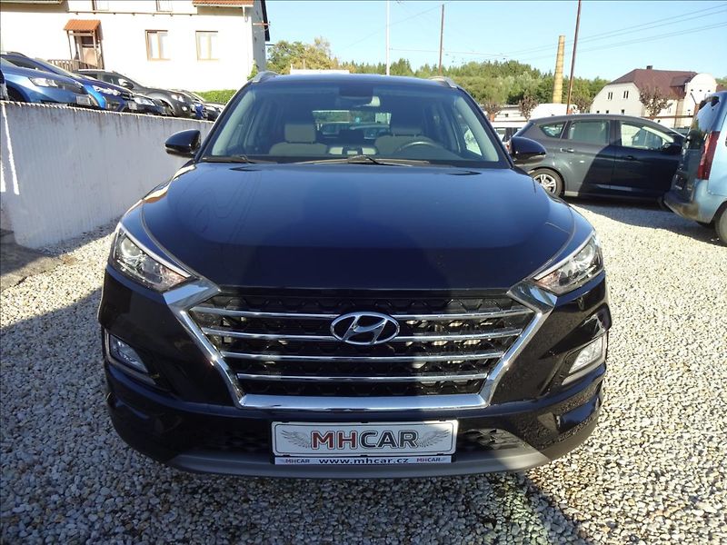 Hyundai Tucson 1,6T- GDi 130kW Trikolor - fotka 2 z 58