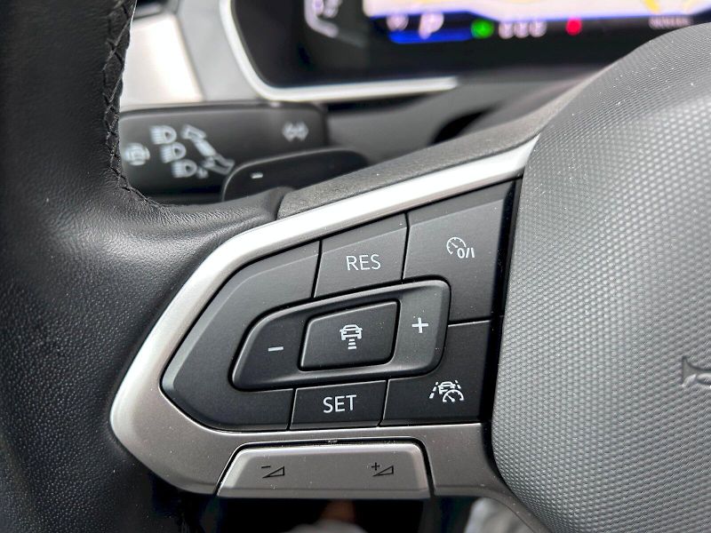 Volkswagen Passat (2022) 2.0 TSI 140kW DSG Elegance - fotka 13 z 35