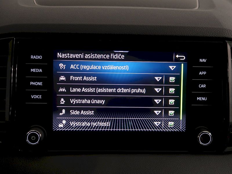 Škoda Karoq (2026) SPORTLINE 2.0TDI 110KW 4x4 DSG - fotka 29 z 43