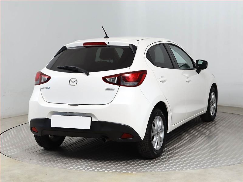 Mazda 2 (2015) 1.5 16V, Tempomat - fotka 5 z 15