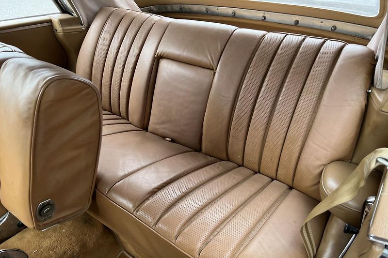 Mercedes-Benz Ostatní 300SE CABRIO - fotka 12 z 17