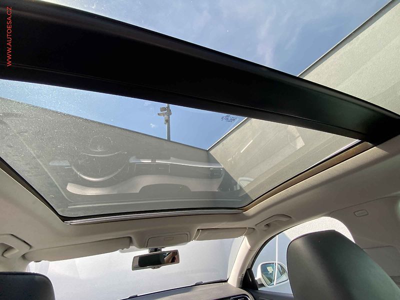 Škoda Superb (2012) 2.0TDi, DSG, bixen - fotka 21 z 21