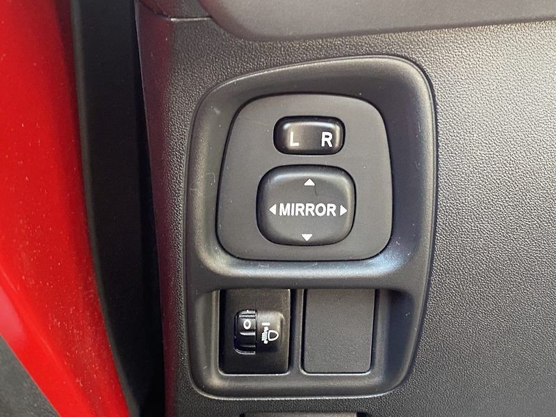 Toyota Aygo 1.0i, ČR, X-play, 9tis km - fotka 15 z 16