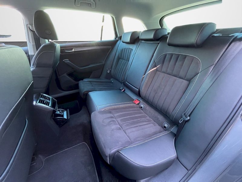 Škoda Superb (2024) 2.0 TDI 110kW DSG Style Plus c - fotka 24 z 34