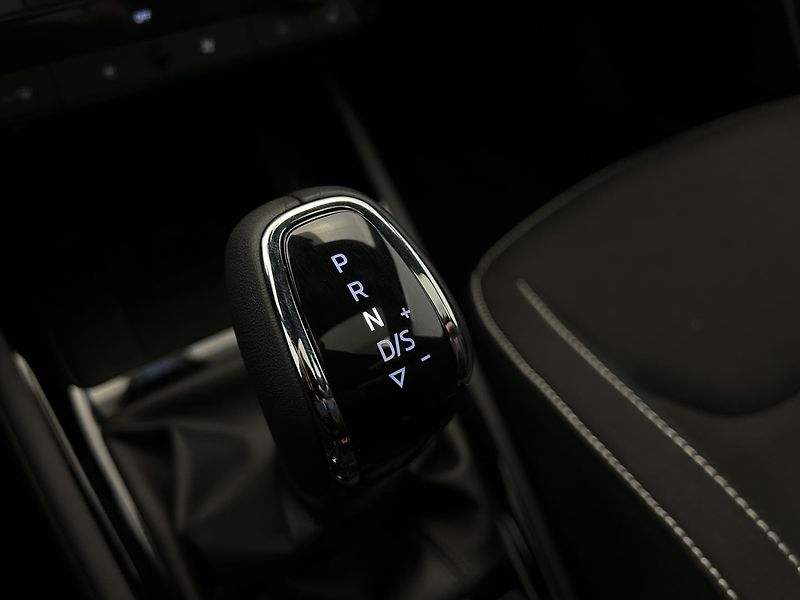 Škoda Kamiq 1.0 TSI Monte Carlo - fotka 14 z 24