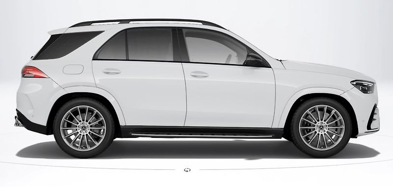 Mercedes-Benz GLE (2026) 450 4MATIC Edition 140 Years - fotka 2 z 9