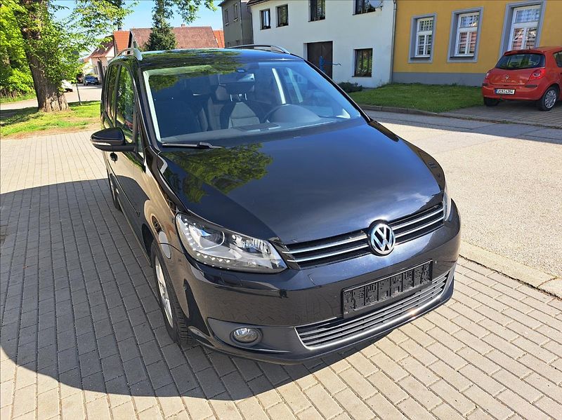 Volkswagen Touran 1,6 TDI Comfortline - fotka 15 z 43
