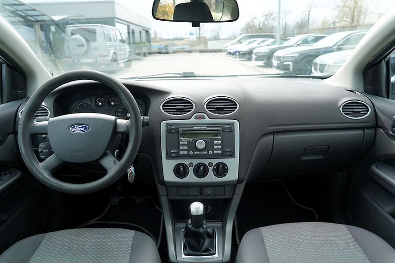 Ford Focus 1.8 TDCI/klima/stereo/nová STK - fotka 22 z 35