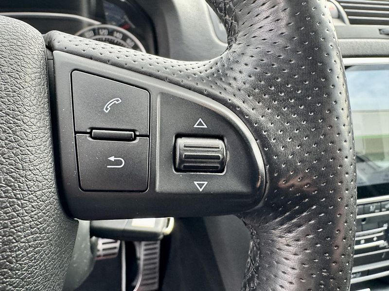 Škoda Octavia (2011) RS 2.0 TDI 125 kW - fotka 12 z 18