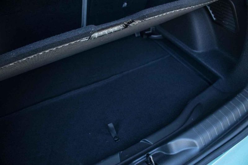 Fiat 600 hybrid potěší prostorností i spotřebou. Zamilujete si ho však hlavně pro jeho originální a sympatický vzhled.