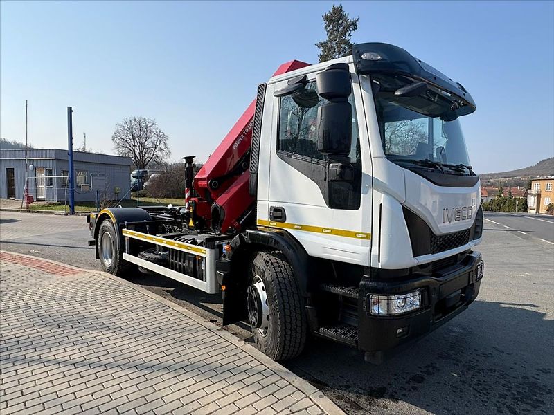 Iveco Eurocargo 6,7 s jeřábem HMF  ML190EL28/P - fotka 7 z 45