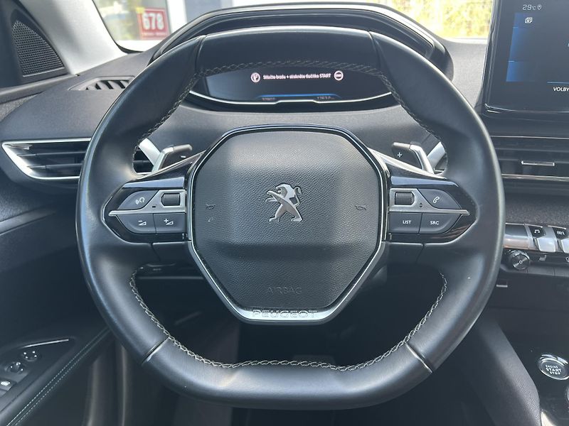 Peugeot 3008 (2022) 1.5 HDI 130K AUT ALLURE ČRNOVÉ - fotka 12 z 23