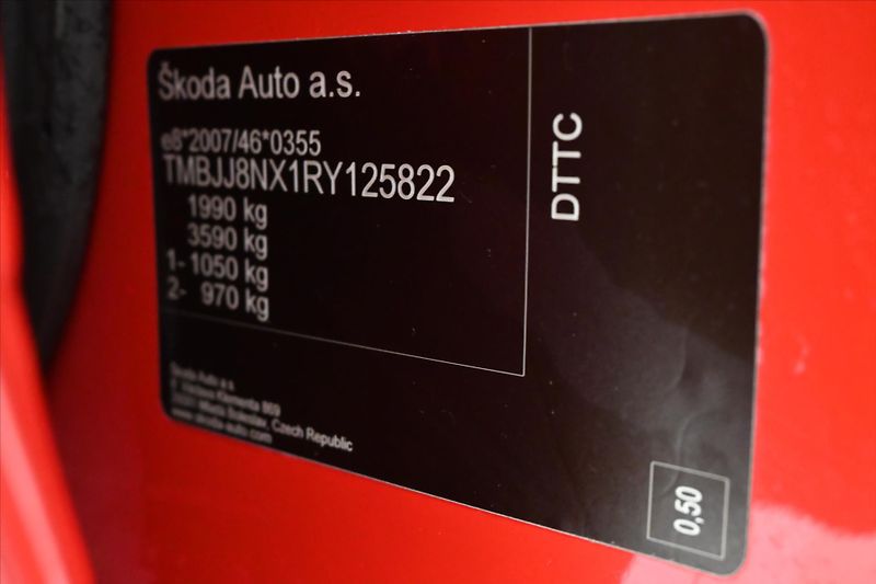 Škoda Octavia 2,0 110kW DSG Ambition Záruka - fotka 12 z 30