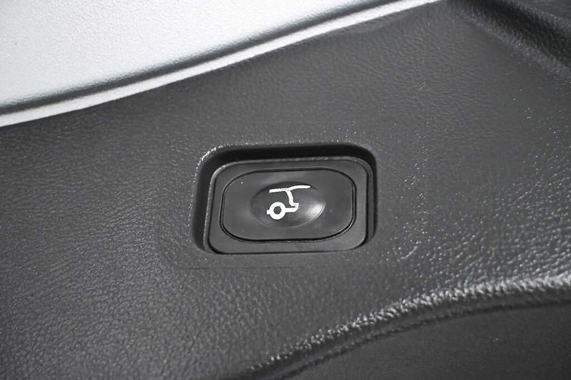 Ford Mondeo (2022) 2.0 140 KW LED SONY ACC Tažné - fotka 19 z 38