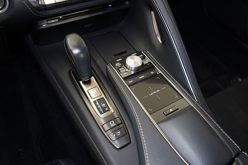 Lexus LC 500 Sport+ 351 kW - fotka 31 z 40