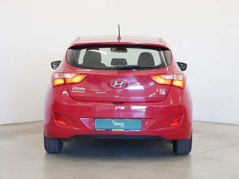 Hyundai i30 - fotka 6 z 23