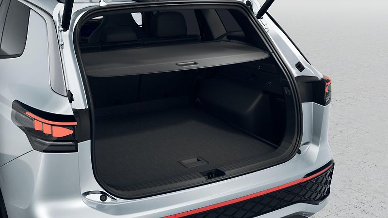 Volkswagen Tayron R-Line People 2,0 TDI 142 kW 4 - fotka 4 z 9