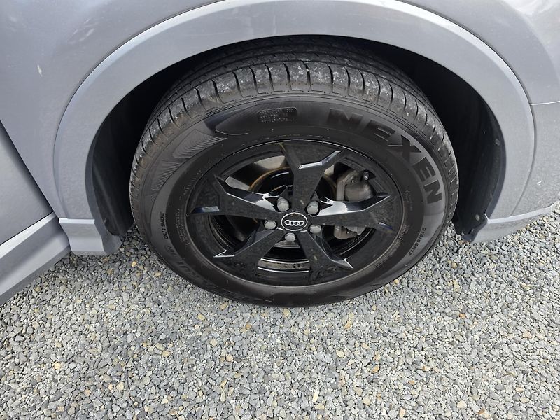Audi Q3 2.0 40TFSI 4x4 Led S-Tronic  - fotka 5 z 18