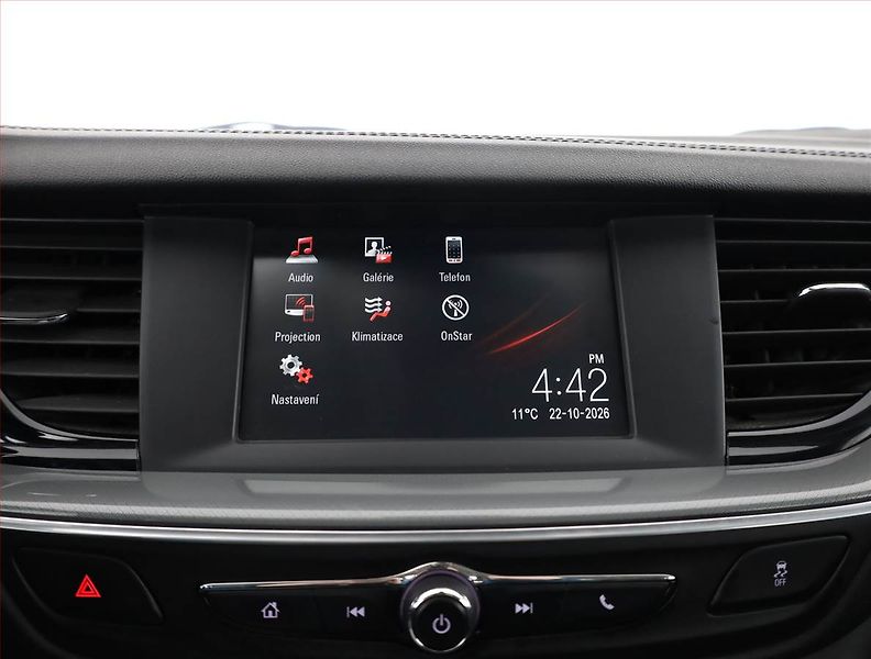 Opel Insignia (2017) 2.0 CDTI, 4X4, Serv.kniha - fotka 13 z 19