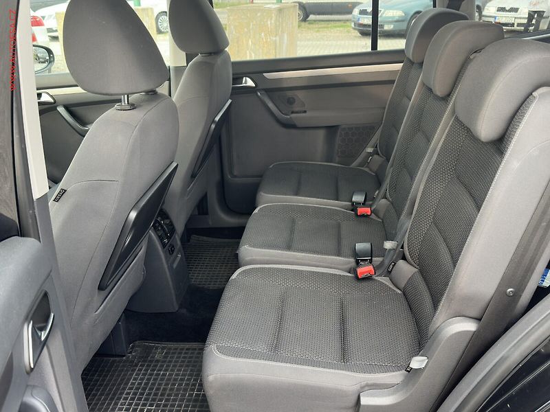 Volkswagen Touran (2011) 1.6TDi, AAC, TZ - fotka 10 z 18