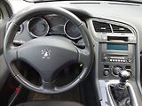 Peugeot 5008 1.6THP 115 kW - náhled 32