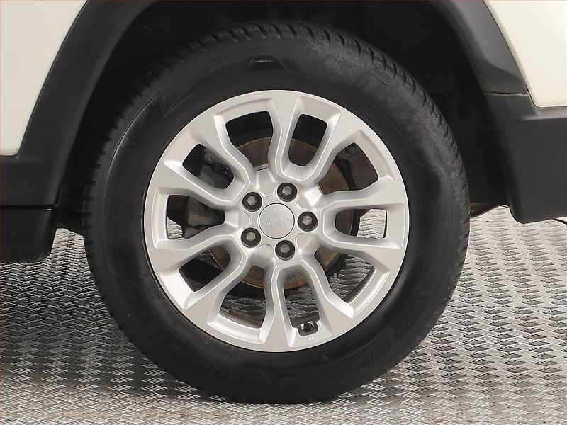 Jeep Compass (2022) 1.3 T-GDI, Serv.kniha - fotka 14 z 18