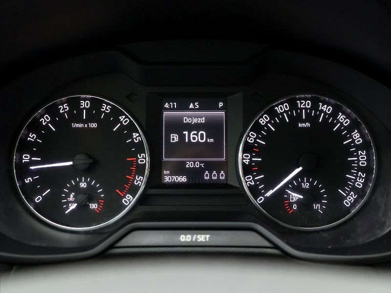 Škoda Octavia 2,0 TDI 110kW CZ Style DPH - fotka 15 z 35