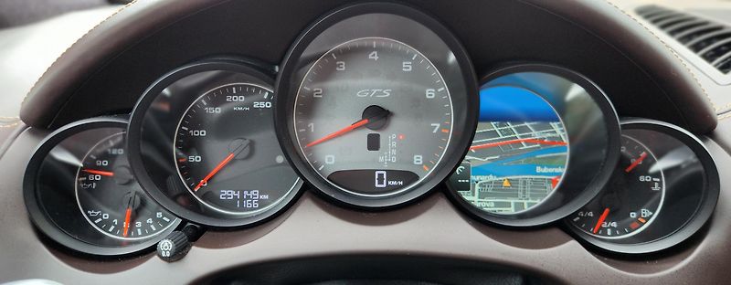 Porsche Cayenne (2012) 4.8 GTS 309KW PANORAMA - fotka 50 z 55