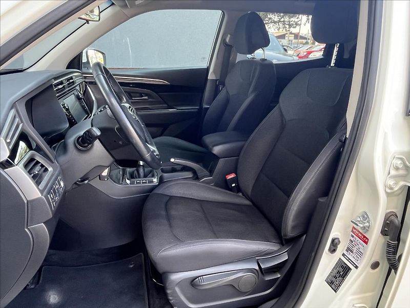 SsangYong Korando 1,5 TGDI  STYLE PLUS CZ - fotka 9 z 24