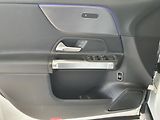 Mercedes-Benz GLB (2020) 220 D 4MATIC REZERVACE - náhled 9