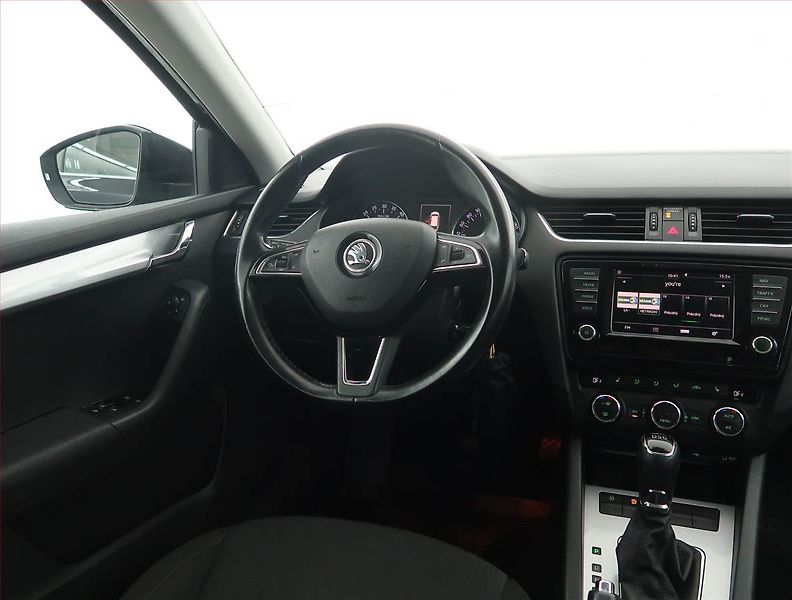 Škoda Octavia (2016) Style Plus 2.0 TDI, Automat - fotka 7 z 21