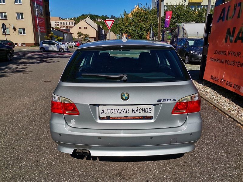 BMW Řada 5 (2005) 3.0d 160kw M57 Automat - fotka 4 z 27