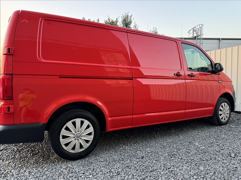 Volkswagen Transporter 2,0 TDI 4MOT LONG DPH 1.maj ČR - fotka 26 z 50