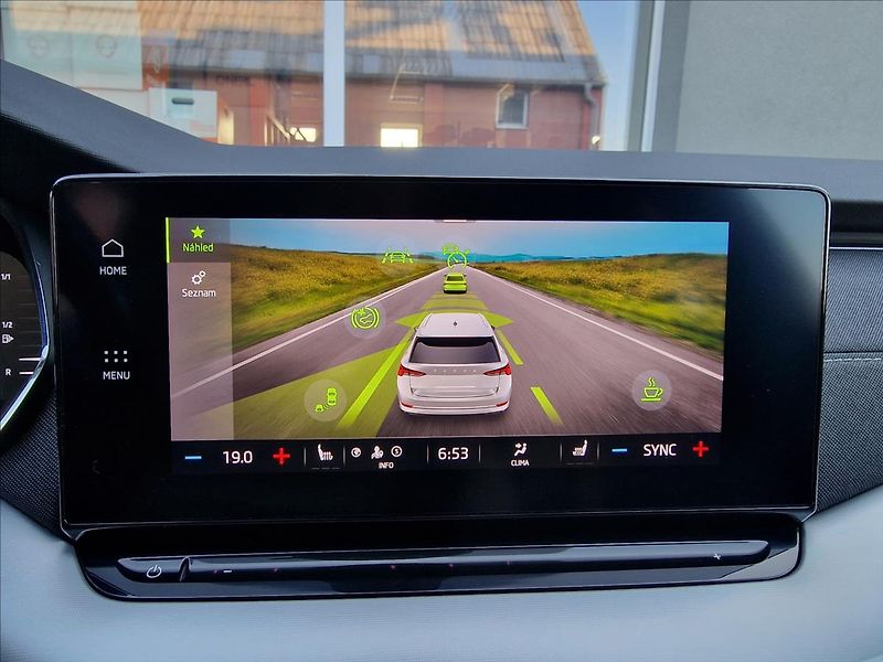 Škoda Octavia 2.0TDI 110kW DSG Style, 1.Maj - fotka 28 z 50