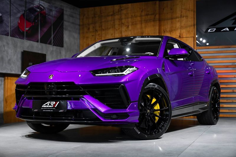 Lamborghini Urus - fotka 2 z 34