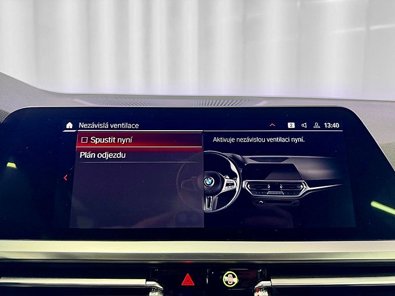 BMW M4 xDrive COMPETITION, H/K, ADAPT - fotka 22 z 28