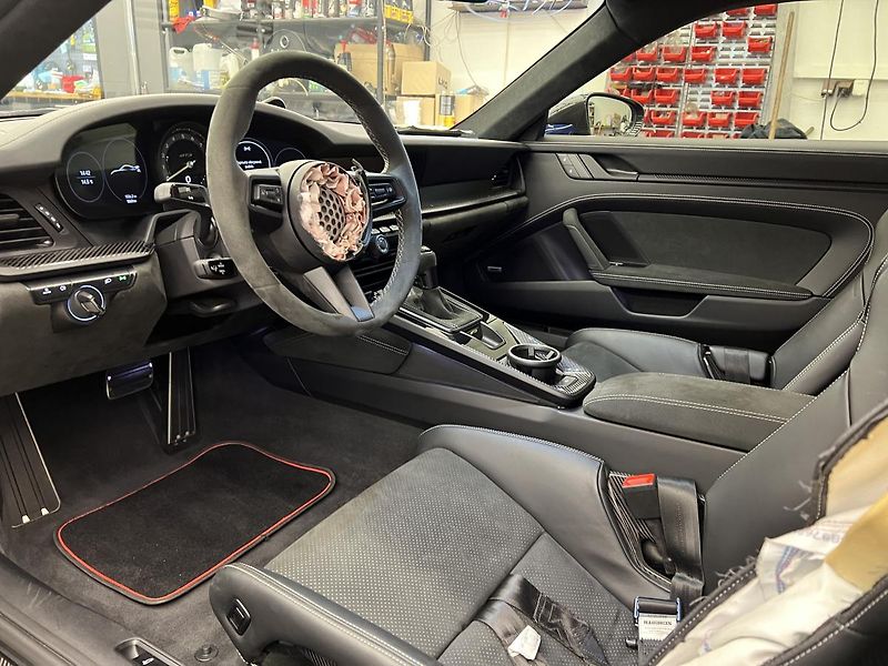 Porsche 911 992 GT3 4.0 375 kW - fotka 11 z 22