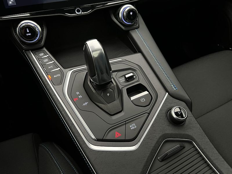 Lynk & Co 01 PHEV AUT  - fotka 25 z 54