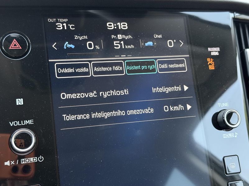 Subaru Outback 2.5 Touring Lineatronic - fotka 15 z 38